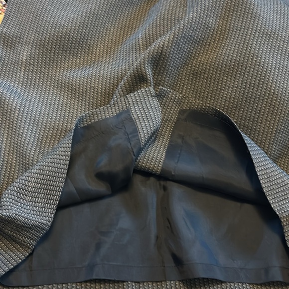 Finity Studio skirt black/grey pinstripe size 10 new with tags still attached - Picture 6 of 7